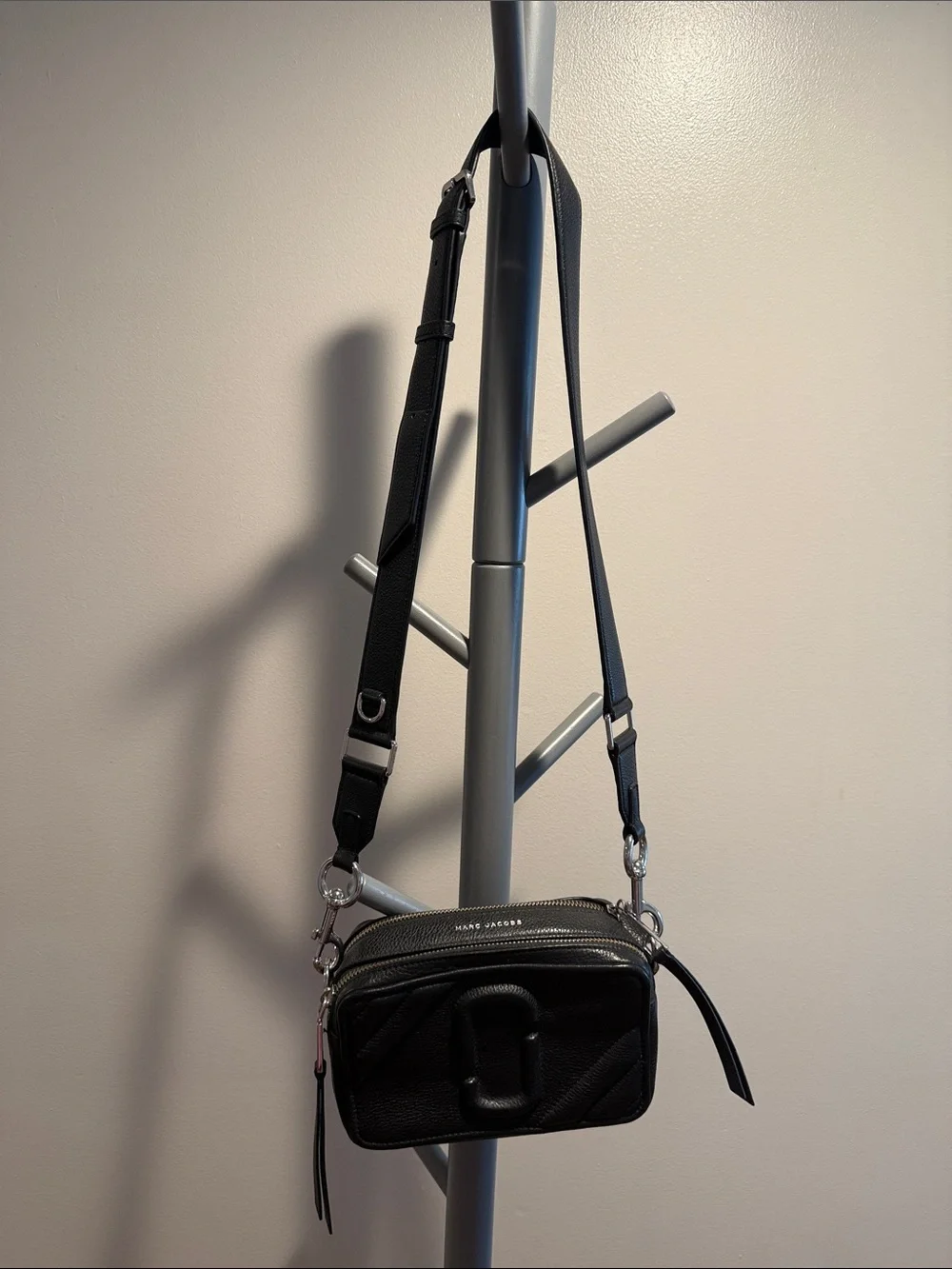 Marc Jacobs -The Moto Shot 21 Leather Camera Bag